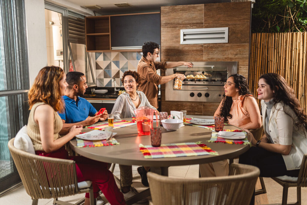 Why Families and Professionals Love Living in Iron Mountain Ranch, Las Vegas